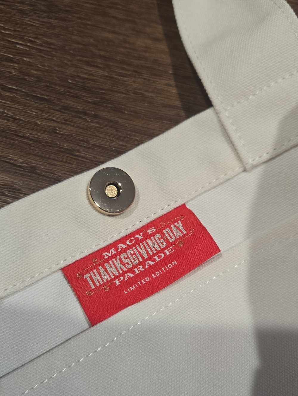 MACY'S THANKSGIVING DAY PARADE TOTE BAG.. LIMITED EDITION.. #8153 - Picture 7 of 7